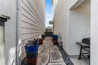 1507 Sandman St in Houston, TX - Foto de edificio - Building Photo