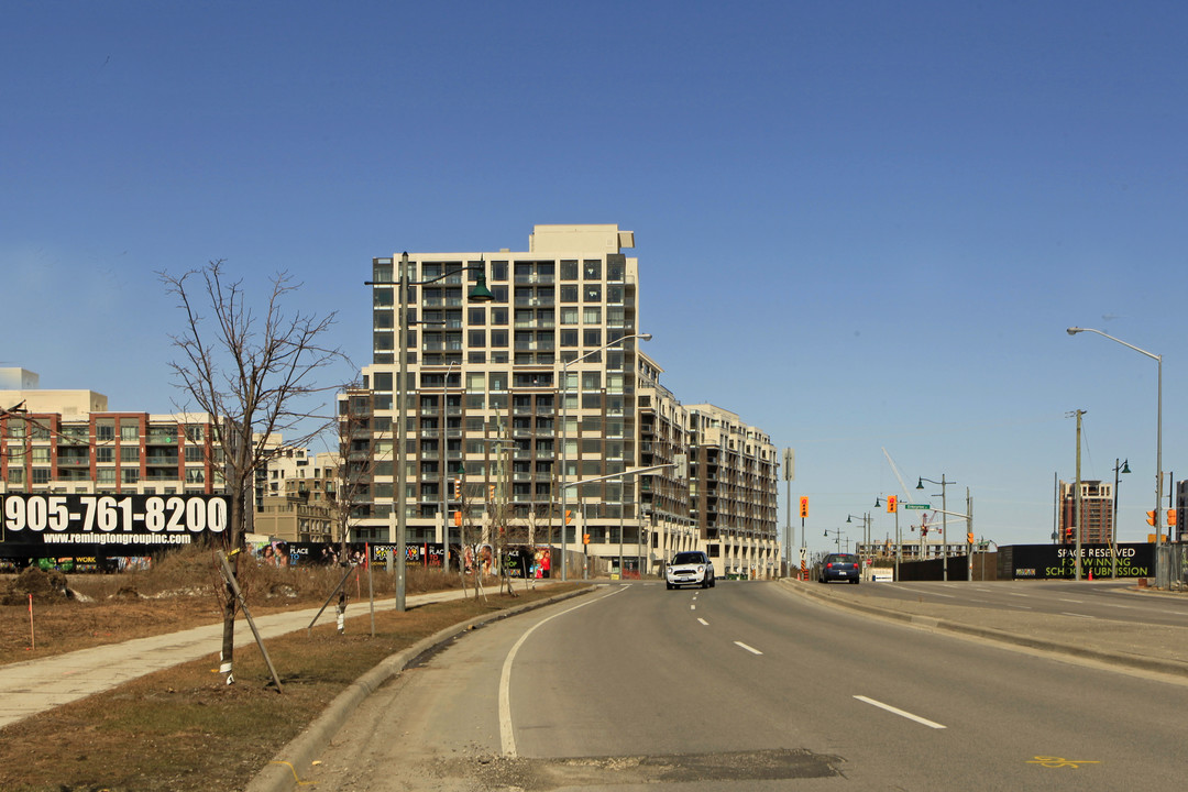 Nexus North in Markham, ON - Building Photo