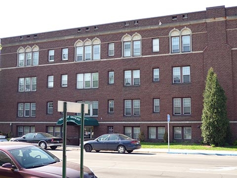 Belmont Apartments in Hibbing, MN - Building Photo