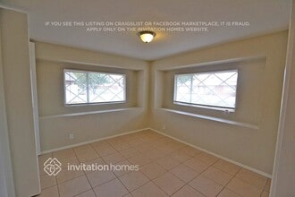 4147 W Tuckey Ln, Unit 2 in Phoenix, AZ - Building Photo - Building Photo