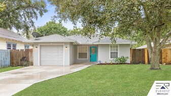 730 Flora St in Daytona Beach, FL - Building Photo