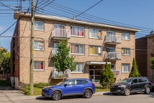 11951 Michel-Sarrazin Rue in Montréal, QC - Building Photo