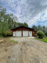 1569 La Rue Ln in Fairbanks, AK - Building Photo - Building Photo