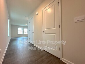 2129 Allium Dr in Charlotte, NC - Building Photo - Building Photo