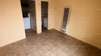 105 E 8th St in Bakersfield, CA - Building Photo - Building Photo