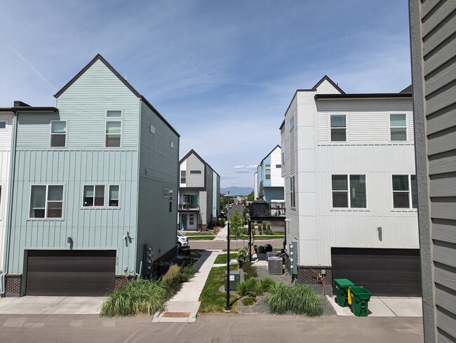 1621 West 67th Cir in Westminster, CO - Building Photo - Building Photo