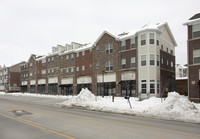 Irvington Heights in Omaha, NE - Foto de edificio - Building Photo