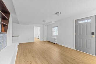 5013 Stanton Ave in Pittsburgh, PA - Building Photo - Building Photo