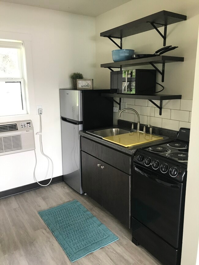 1600 Marion Rd SE, Unit 2