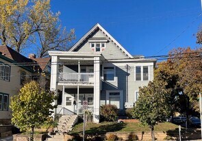 900 W 22nd St, Unit 901 in Minneapolis, MN - Building Photo