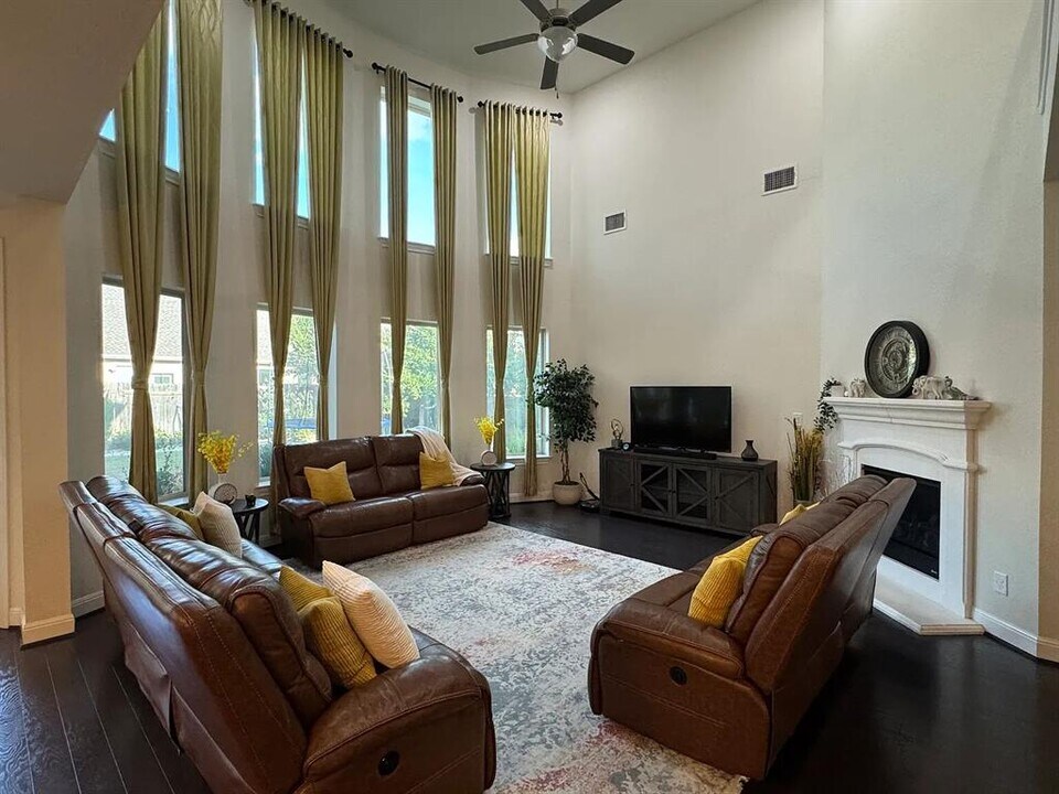 735 Expedition Way in Round Rock, TX - Building Photo