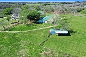 1712 Lynn Rd in Chappell Hill, TX - Building Photo - Building Photo