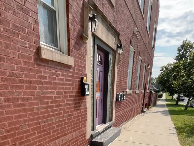 property at 11259 S Vincennes Ave