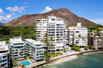 Diamond Head Apartments in Honolulu, HI - Building Photo - Building Photo