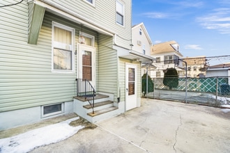 231 Ripley Pl, Unit Unit 1 in Elizabeth, NJ - Building Photo - Building Photo