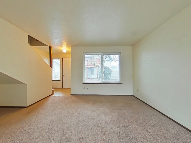 2551 SW Pickford St in Corvallis, OR - Building Photo - Building Photo