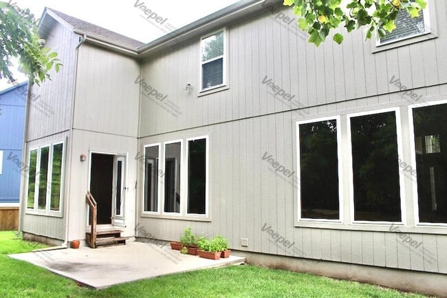 14416 Goddard St in Overland Park, KS - Building Photo - Building Photo