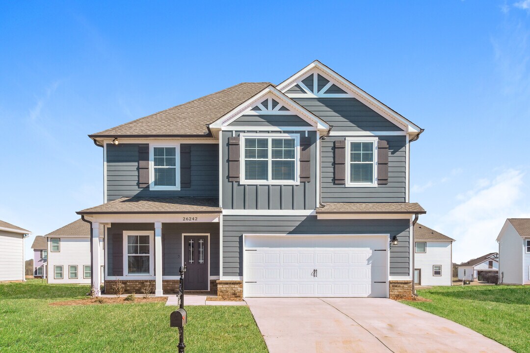 26193 Beech Grv Ln NW in Madison, AL - Foto de edificio
