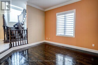 229 Baker Ave in Richmond Hill, ON - Building Photo - Building Photo