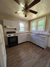 1351 Chambers Rd in St. Louis, MO - Building Photo - Building Photo