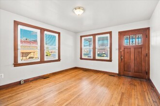 3 Locust St in Frederick, MD - Building Photo - Building Photo