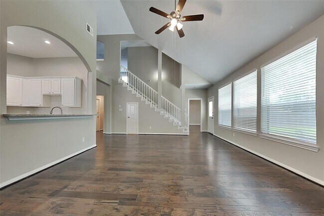 20822 Heather Grove Ct in Humble, TX - Foto de edificio - Building Photo