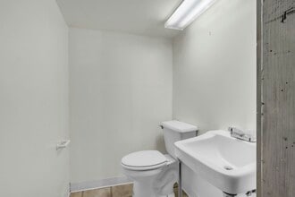 5311 Wickliff St in Pittsburgh, PA - Building Photo - Building Photo