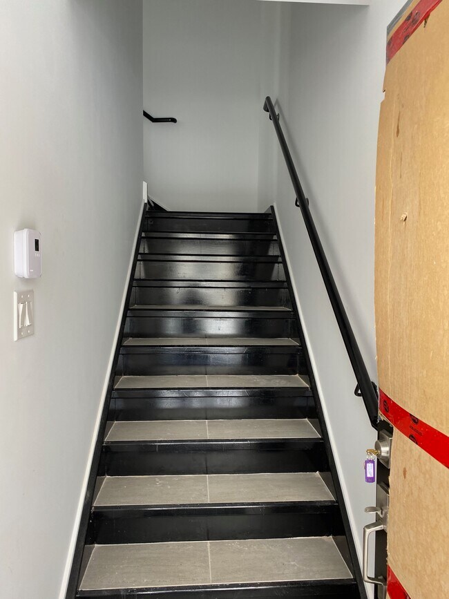 10818 SaintJulien Av Apartments and Nearby Montreal Nord Apartments