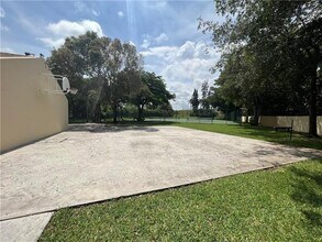 211 NW 45th Ave in Deerfield Beach, FL - Building Photo - Building Photo