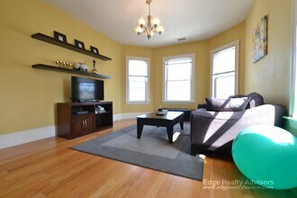 27 Eulita Ter in Boston, MA - Building Photo - Building Photo