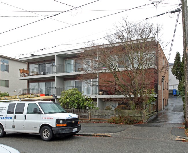 Camerlu Park Apartments in Seattle, WA - Foto de edificio - Building Photo