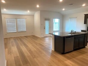 3307 Brookstone Dr in Sherman, TX - Building Photo - Building Photo
