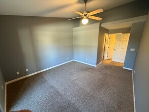 7125 Ash Creek Hts, Unit 204 in Colorado Springs, CO - Foto de edificio - Building Photo