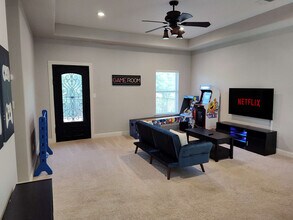 200 Cove Dr in Shady Shores, TX - Building Photo - Building Photo