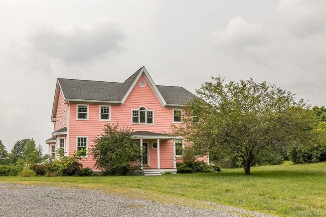 property at 29 Le Grand Ave