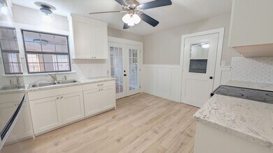 101 W Flynn Ave in Harlingen, TX - Building Photo - Building Photo