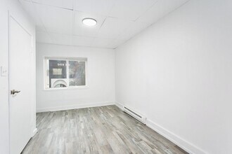 5420 S Tacoma Way in Tacoma, WA - Building Photo - Building Photo