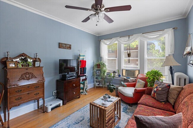 1224 W Victoria St in Chicago, IL - Building Photo - Building Photo