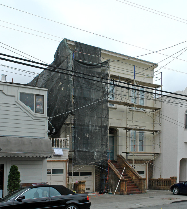 2229-2231 Greenwich St in San Francisco, CA - Building Photo - Building Photo