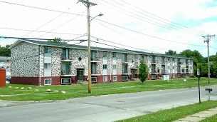 O. Ave NW in Cedar Rapids, IA - Foto de edificio