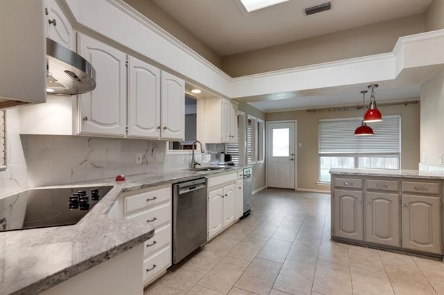 7 Roaring Creek Ct in Trophy Club, TX - Building Photo