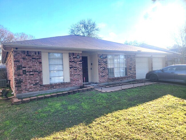 16631 Castle Fraser Dr in Houston, TX - Building Photo - Building Photo