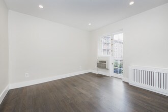 51 Irving Pl in New York, NY - Building Photo - Building Photo