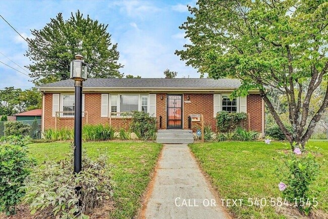 property at 5001 Hildebrand Rd NW