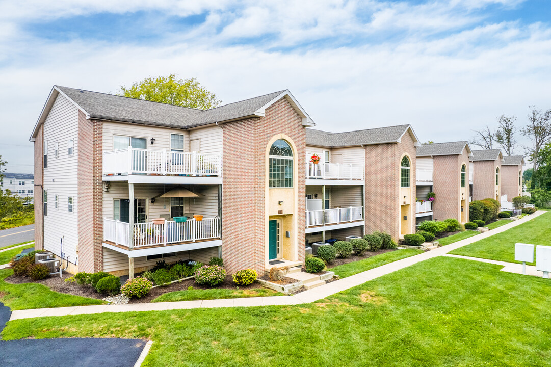 Crystal Terrace Apartments in Lansdale, PA - Building Photo