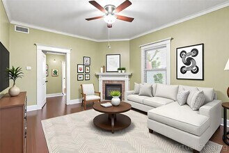 210 S Rosemont Ave, Unit B in Dallas, TX - Building Photo - Building Photo