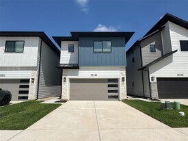 33146 Willow Hts Ln in Magnolia, TX - Building Photo