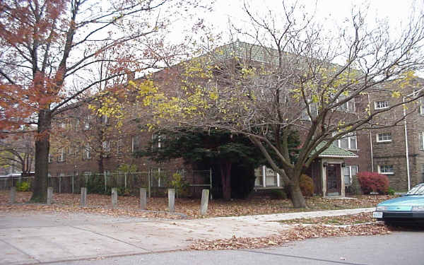 Cove Villa Apartments in Lakewood, OH - Building Photo - Building Photo