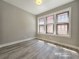 3943 N Janssen Ave in Chicago, IL - Building Photo