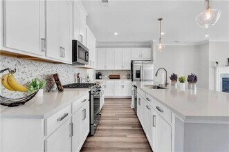 6290 Bracken Brown Dr in Alpharetta, GA - Building Photo - Building Photo